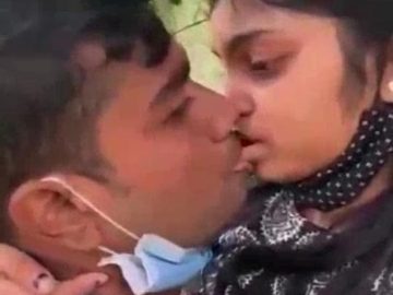 Desi Girl and boy love sex kiss and boobs sex videos